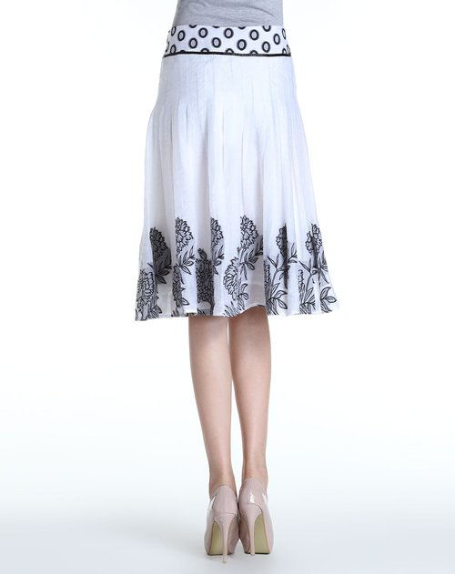 贵辉妮 一站式服装来图加工与日用品批发，优质商家的专业之选